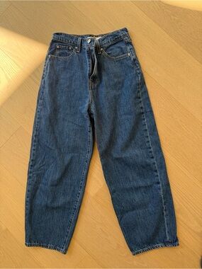 Levi’s barrel leg jeans size 27
